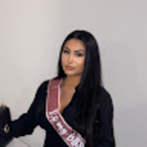 Meet your Posher, Kelly